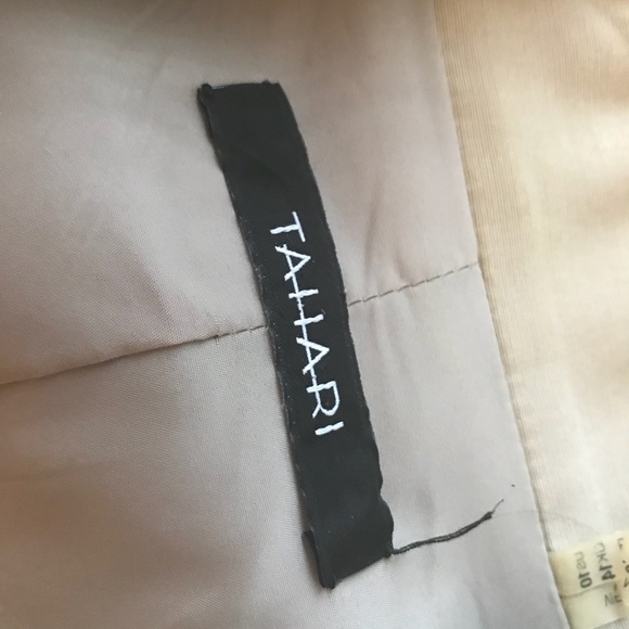 Classic Nude Tahari Blazer - Picture 2 of 4